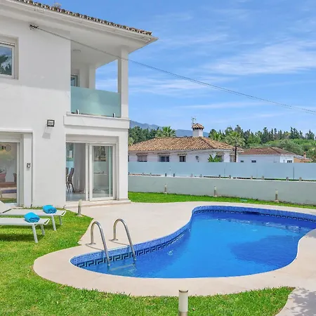 Villa Banus - Luxury 6 Bed Marbella