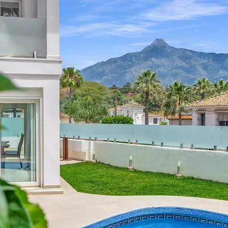 Villa Banus - Luxury 6 Bed By Finest Marbella