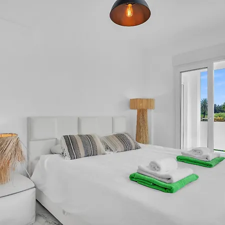 Villa Banus - Luxury 6 Bed By Finest