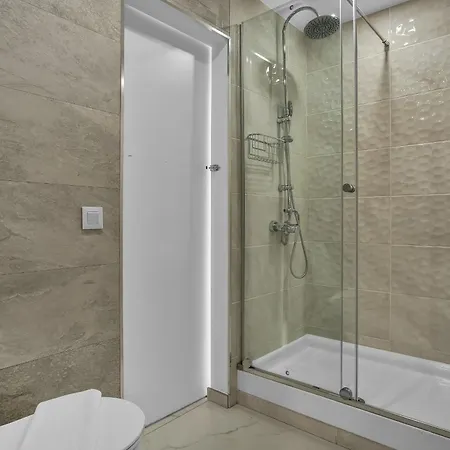 Banus - Luxury 6 Bed By Finest *