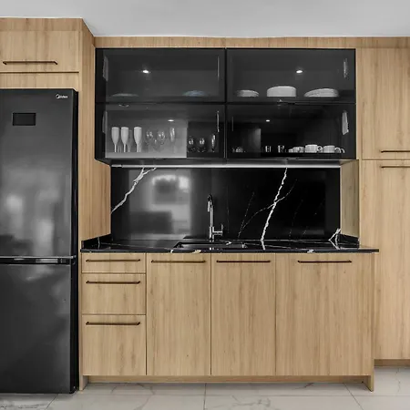 Banus - Luxury 6 Bed By Finest