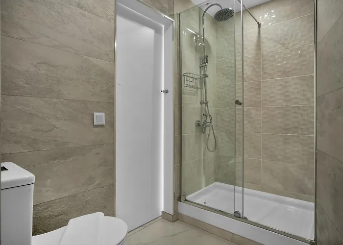 Banus - Luxury 6 Bed By Finest *