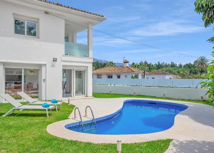 Villa Banus - Luxury 6 Bed By Finest Marbella
